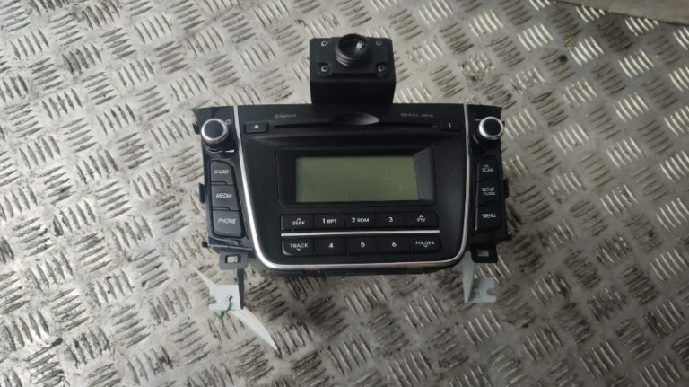 CD player Hyundai i30 1.6 CRDI cod motor D4FB 128 cp / 94KW transmisie automata an 2014 cod 96170-A6210