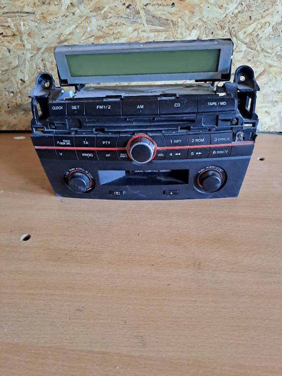 Cd player Mazda 3 an 2003-2009