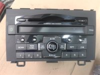 Cd player mp3 cu magazie de 6 cd - uri , pentru honda cr v, an 2010.