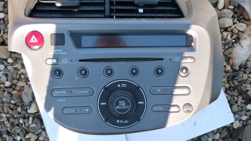 Cd-player mp3 Honda Jazz III din 2009 2010 2011 2012 2013