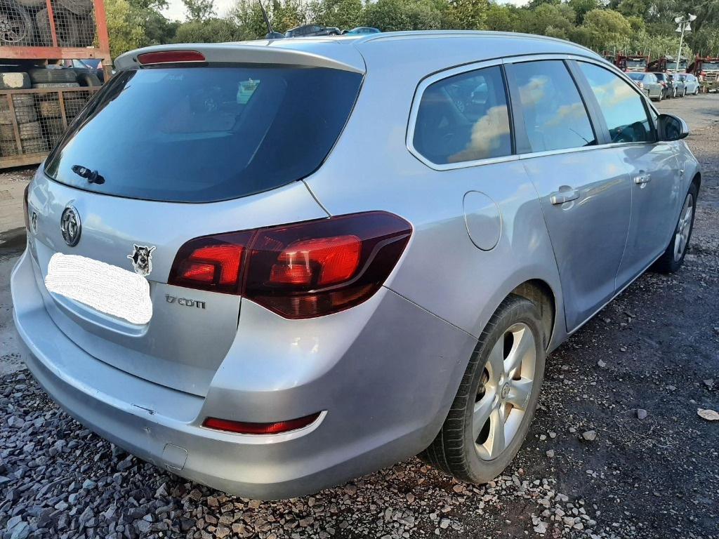 CD player Opel Astra J 2011 BREAK 1.7 DT
