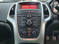 CD player Opel Astra J 2011 HATCHBACK 1.4i A14XER