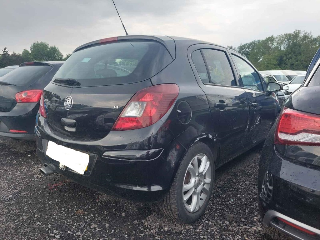 CD player Opel Corsa D 2009 HATCHBACK 1.