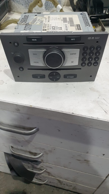 Cd player Opel Vectra C 1.9 CDTI 2006 Break Cod 383555646
