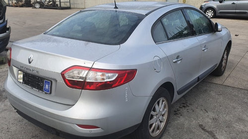 CD player Renault Fluence 2011 Berlina 1.5 dci