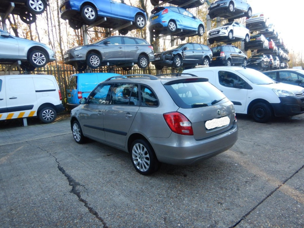 CD player Skoda Fabia 2 2012 BREAK 1.6 T