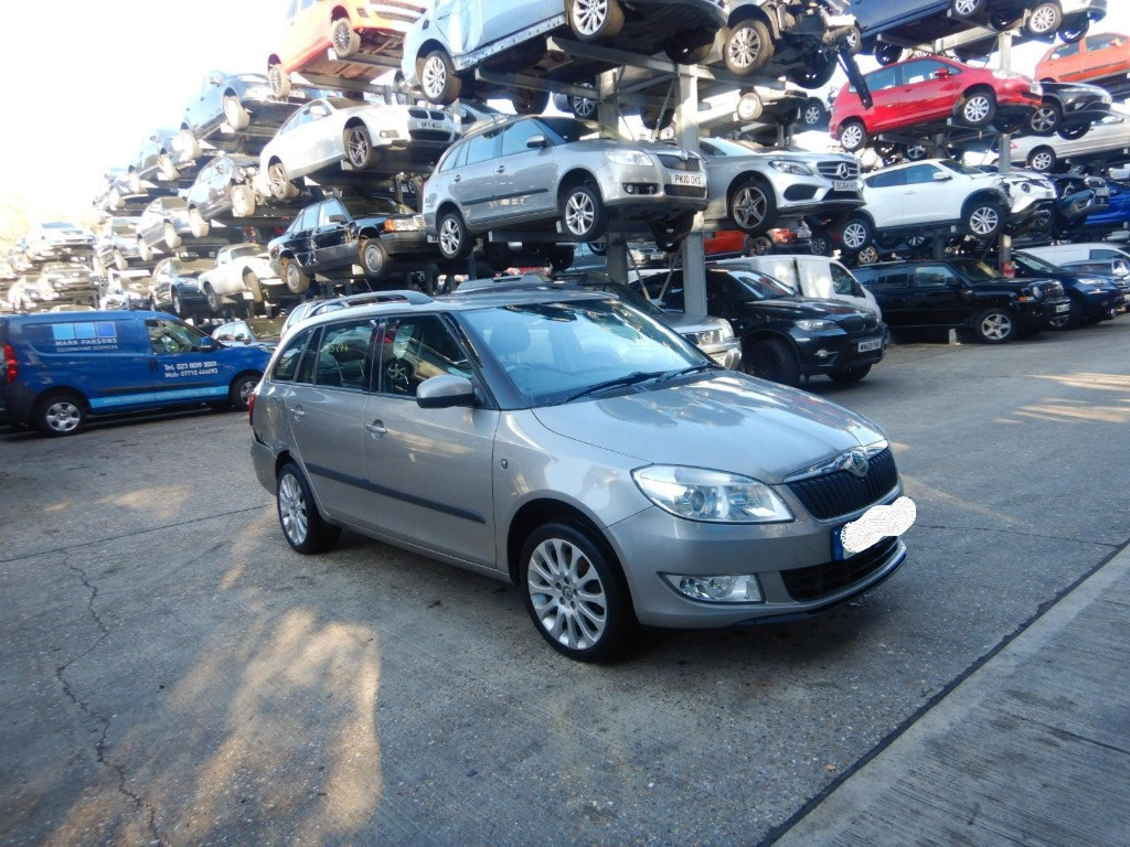 CD player Skoda Fabia 2 2012 BREAK 1.6 T