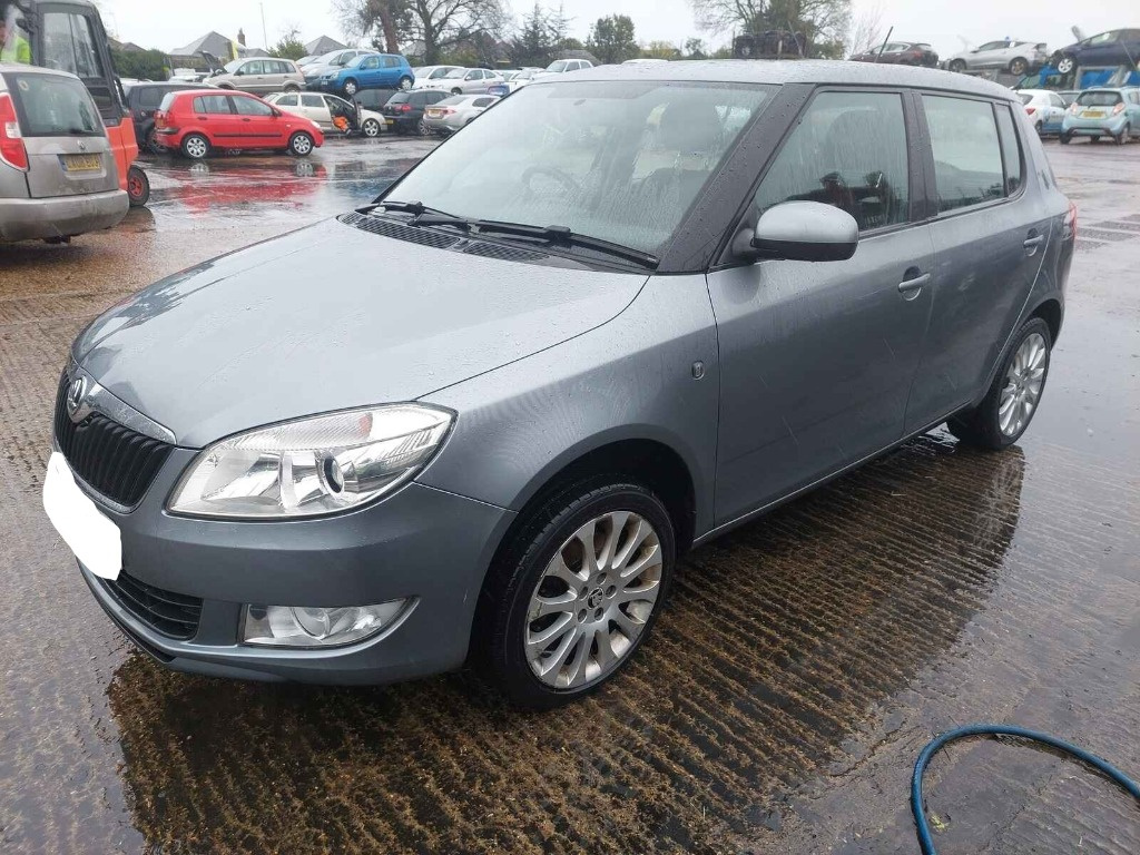 CD player Skoda Fabia 2 2013 HATCHBACK 1