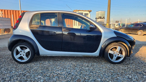 CD player Smart Forfour 2004 Hatchback 1.5 benzina 80kw