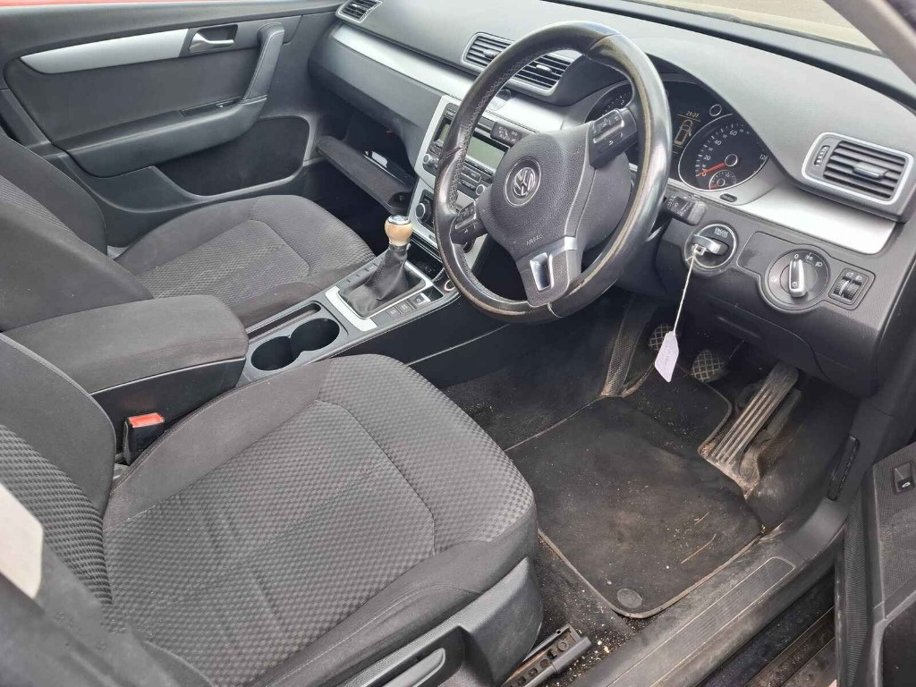 CD player Volkswagen Passat B7 2011 VARI