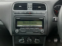 CD player Volkswagen Polo 6R 2011 Hatchback 1.2 i