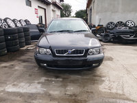 CD player Volvo S40 2002 limousina 1.9