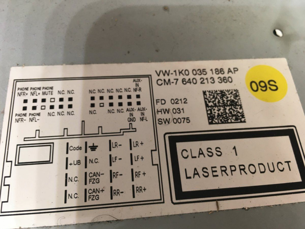 CD Player VW Passat B7 cod: 1k0035186ap