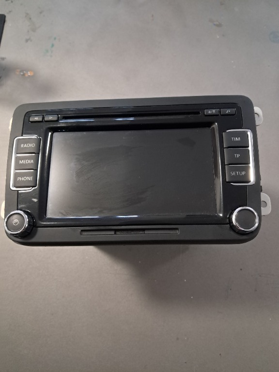 Cd radio player Skoda Superb an 2010 cod 3T0035156B