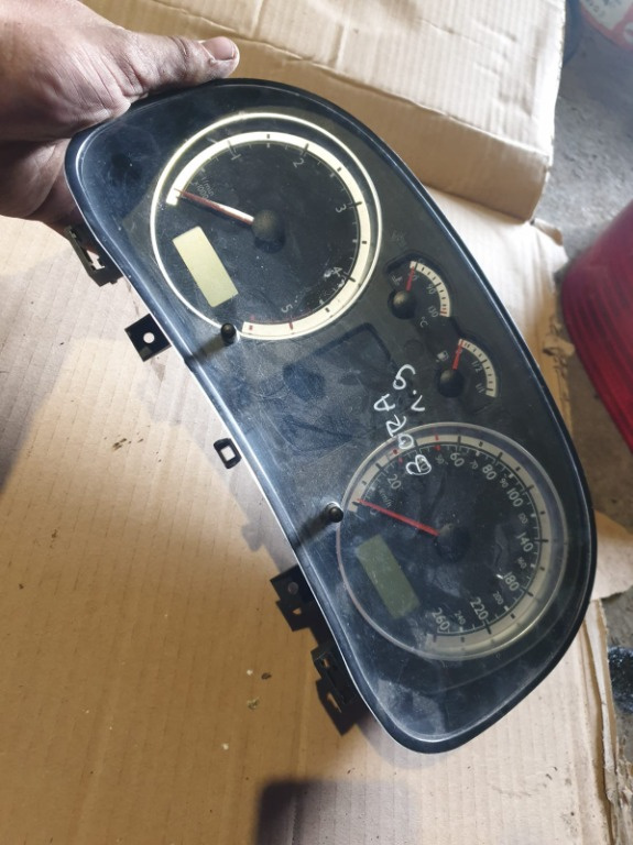 Ceas bord 1j5920825C VDO V09 cutie automata Vw Bora 1,9 tdi diesel