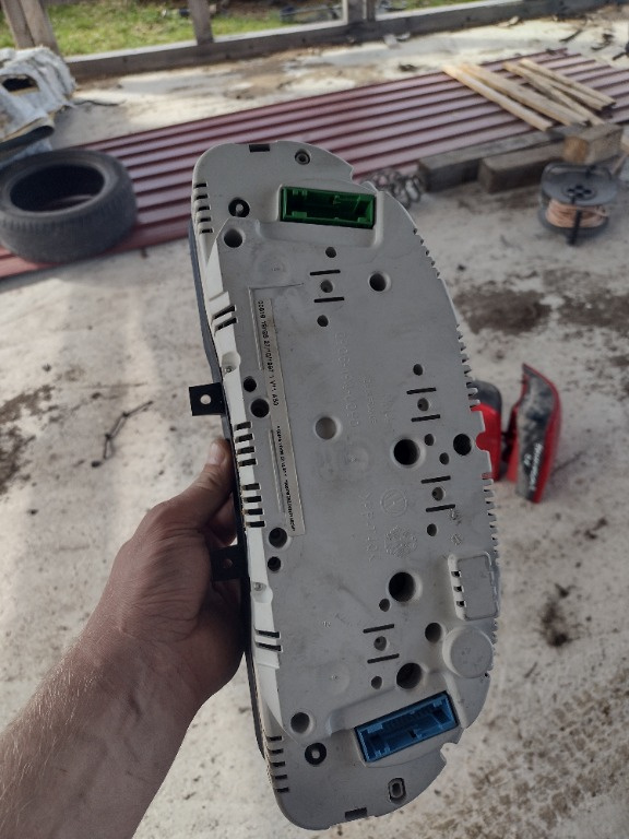Ceas bord de vw passat B5 1.6i fara cod 