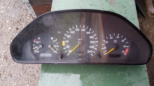 Ceas Bord Mercedes W202