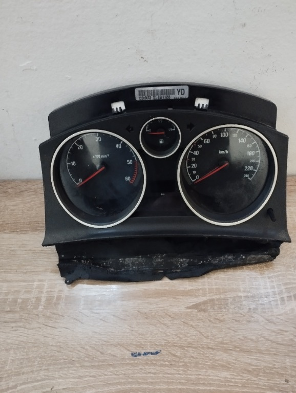 Ceas bord Opel Astra H ,Zafira B 1.7 CDTI cod prod