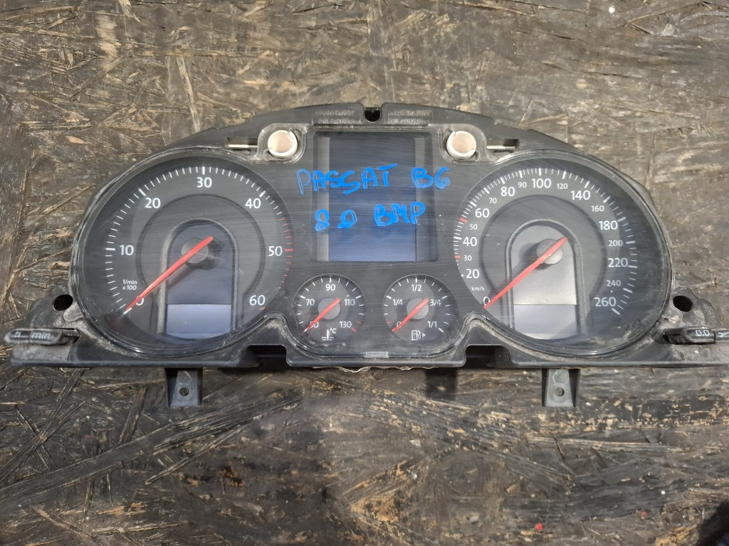Ceas bord Passat B6 Diesel - imagine 1