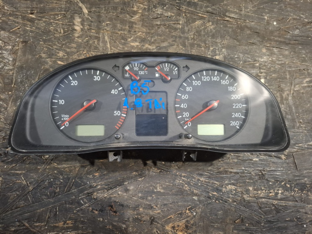 Ceas bord Volkswagen Passat B5 diesel - imagine 1