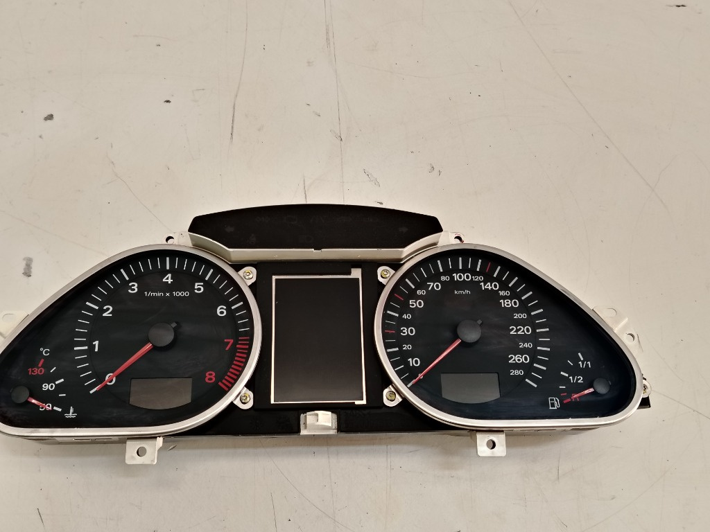 Ceasuri bord A6 C6 2.0 BPJ TFSI maxidot 