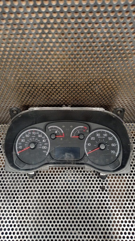 Ceasuri bord Fiat Doblo 2010 1.3 JTd 51867723