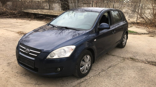 Ceasuri bord Kia Ceed 2009 hatchback 1.4