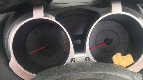 Ceasuri bord Nissan Juke 1.6 benzina 2010