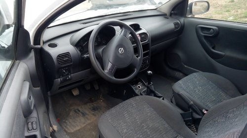 Ceasuri bord Opel Corsa C 2002 Coupe 1.7 DTI