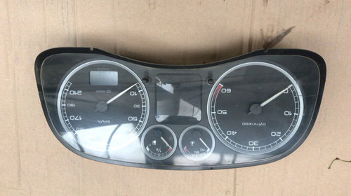 Ceasuri bord Peugeot 307 2.0 HDI 2002 P963670