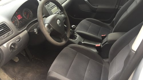 Ceasuri bord Volkswagen Jetta 2007 Limuzina 2.0 Tdi