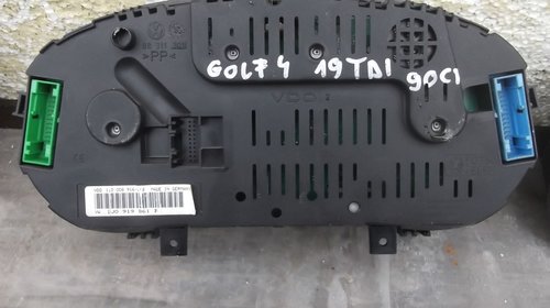 Ceasuri bord vw golf 4 1.9 TDI 1J0919860B VD0110008773 1J0919861P VDO110008916