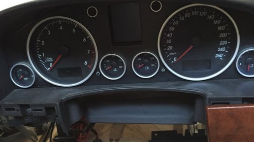 Ceasuri bord VW Touareg 3.2 V6