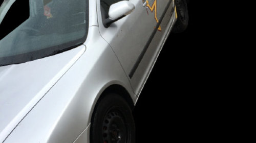 Centura siguranta spate dreapta Skoda Octavia 2 [2004 - 2008] Combi wagon 5-usi 1.9 TDI MT (105 hp) (1Z5)
