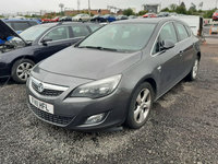 Centuri siguranta spate Opel Astra J 2011 Hatchback 2.0 CDTI