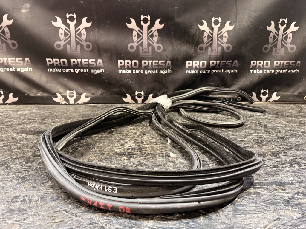 Cheder usa dreapta fata BMW E90 E91 - imagine 1