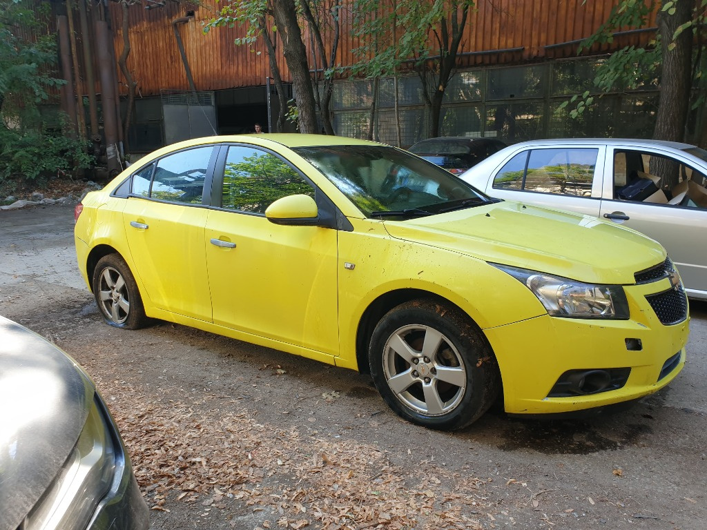 Chedere Chevrolet Cruze 2010 Berlina 1.6 Ecotec - imagine 4