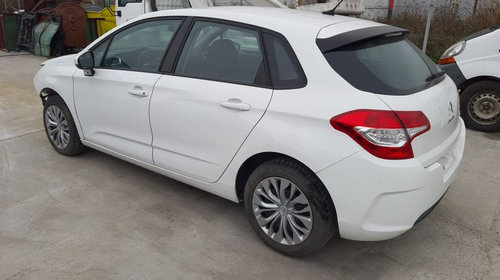 Chedere Citroen C4 2013 hatchback 1.4i