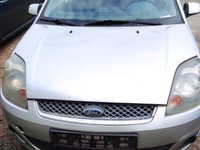 Chedere Ford Fiesta 2006 berlina 1.4 diesel