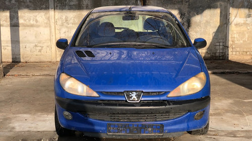 Chedere Peugeot 206 2003 coupe 1.4