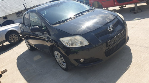 Chedere Toyota Auris 2008 Hatchback 2.0D4-D