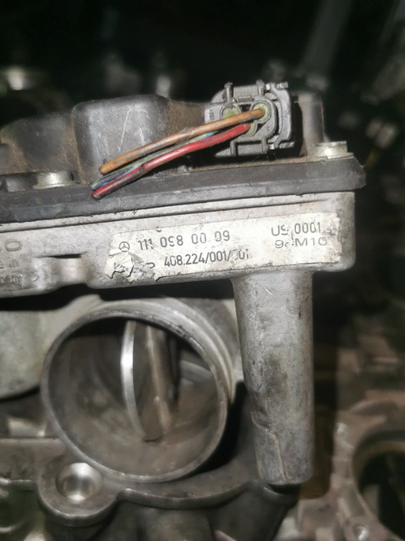 Clapeta accelerație Mercedes E class C class cod 1110980009 benzina