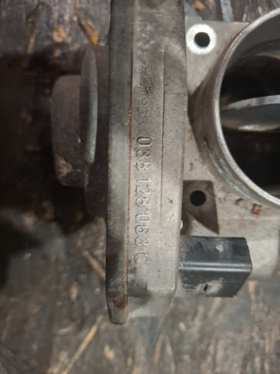 Clapeta acceleratie 1.9SDI Volkswagen Skoda Seat 038128063C - imagine 3