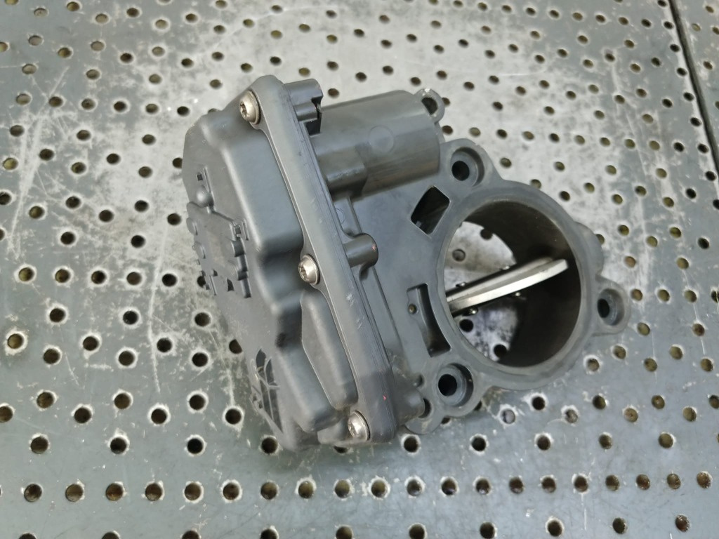 Clapeta acceleratie 2.0 d b47c20a mini c