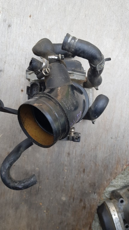 Clapeta Acceleratie Audi A4 B5 1.8 T AEB 1995 - 2001 Cod 058133063M