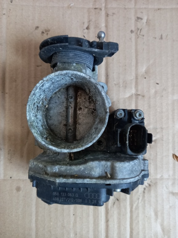 Clapeta acceleratie Audi A4 B5 1.8 T cod produs:058133063Q/058 133 063 Q