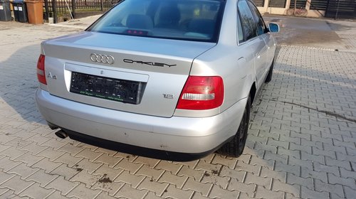 Clapeta acceleratie Audi A4 B5 2000 BERLINA 1.6