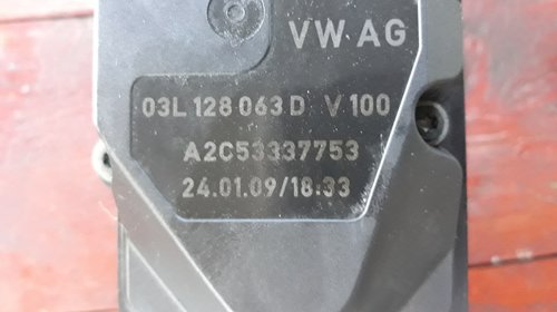 Clapeta acceleratie Audi A4 B8 2.0 TDI motor CAGC cod 03L128063D