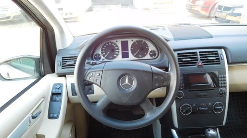 Clapeta acceleratie Mercedes B-CLASS W245 2010 Hatchback 1.7i