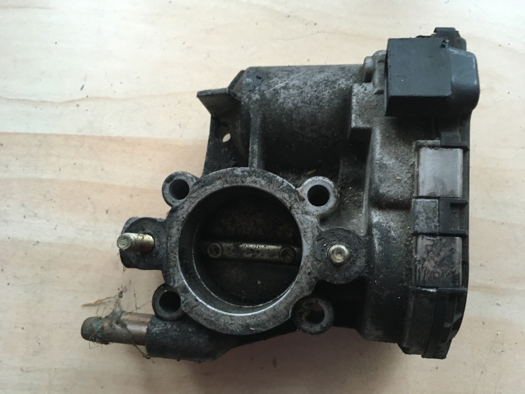 Clapeta acceleratie Opel Corsa C cod 9157512